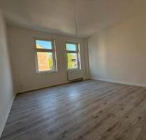 Frisch renovierte 2,5-Zi.-Wohnung mit Gasheizung ab sofort! - Duisburg Laar