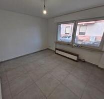 1 Zimmer Wohnung (Vollständig saniert) am Buchrainplatz, direkte ÖV Anbindung, komplett saniertes Haus - Frankfurt am Main Oberrad