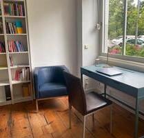 Schreibtisch-Plätze frei im Frauen*-CoWorking. Akazienkiez - Berlin Mitte