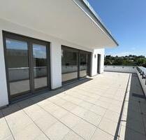 Wohnkomfort über den Dächern - 2.082,00 EUR Kaltmiete, ca.  115,64 m² in Nürtingen (PLZ: 72622)