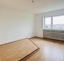 Helle 3.5Z - Wohnung mit Balkon & Aufzug in Königsbrunn