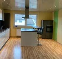Großzügige Wohnung mit Premium-Küche, Whirlpoolbad & Terrasse - Stadtkyll