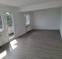 Sanierte 3-Zimmer Wohnung mit Südbalkon in Hannover Stöcken