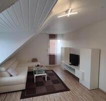 Möblierte Dachgeschosswohnung Stilvoller Wohnkomfort auf 54 m² - Nürnberg Schnepfenreuth