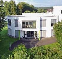 Innovative Räume für Ihren Erfolg! Moderne, individuelle Büroetage an der A3 zu vermieten! - Dernbach (Westerwald)