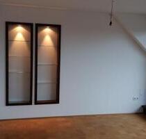 schöne helle Wohnung 4 ZKB - 950,00 EUR Kaltmiete, ca.  90,00 m² in Regenstauf (PLZ: 93128)