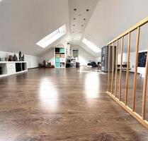 Charmante Maisonettewohnung mit individuellem Flair in Königsbrunn