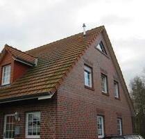 Gepflegtes Reihenendhaus, Abstellraum, Terasse und PKW-Stellplatz - Upgant-Schott