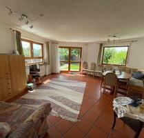 Großzügige 3-Zimmer-Wohnung mit Garten - Wolfschlugen