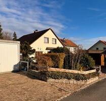 Haus mit Pool und großem Garten - Neunkirchen am Brand
