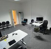 Büro Räume zu Vermieten - 790,00&nbsp;EUR Kaltmiete, ca.&nbsp; 40,00&nbsp;m&sup2; in Berlin (PLZ: 12053) Neukölln