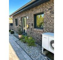 Haus zu vermieten Bungalow - 1.200,00 EUR Kaltmiete, ca.  101,00 m² in Baddeckenstedt (PLZ: 38271)