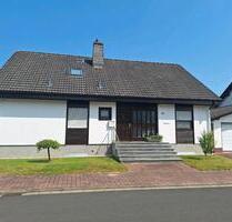 2 Familienhaus - 649.000,00 EUR Kaufpreis, ca.  192,00 m² in Erlensee (PLZ: 63526)