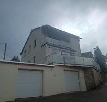 Helle, top moderne Wohnung mit Blick auf Burg und Kaisertempel - Eppstein
