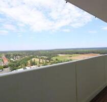 2,5 Zimmerwohnung, EBK, PKW-Stellplatz, Weitblick 20.OG - Erlangen Alterlangen