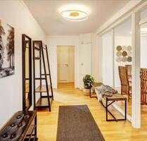 Möblierte Exklusive, modernisierte 3-Raum-Wohnung mit EBK - Düsseldorf Stadtbezirk 5