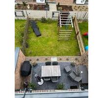 Modernes Reihenmittelhaus mit Garten, Dachterrasse & Photovoltaik - Hanstedt