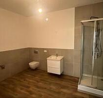 110qm -4Zimmer Wohnung- Erstbezug nach Sanierung- mit Parkplatz - Brake (Unterweser)