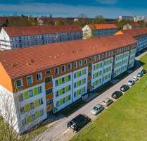 Jackpot! Modernisierte 2RW mit bodentiefer Dusche und XXL Balkon! - Freiberg