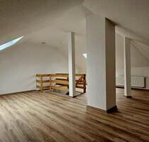 Exklusive Maisonette im Dachgeschoss: Lichtdurchfluteter Erstbezug - Bischofswerda