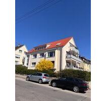 Neuwertige 5,5-Zimmer-Wohnung mit Balkon, Garten und EBK in Stutt - Stuttgart Degerloch