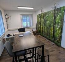 Bürotrakt in Aldingen zu vermieten