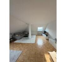 Helle 3-Zimmer-Dachgeschosswohnung in 65830 Kriftel