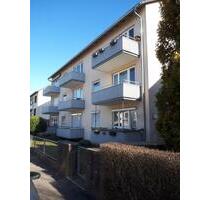 Schön geschnittene 2 ZKB Wohnung, 2. OG mit Balkon - Kassel Niederzwehren