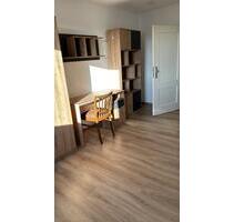 WG-Zimmer in Hof – 20 qm, möbliert, mit Badewanne & Waschmaschine