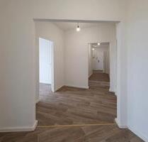 5-Zimmer-Wohnung - Platz für Ihre Familie in grüner Umgebung und Ausblick! - Dresden Cotta