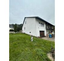 Zweifamilienhaus, 225 m², 745 m² Grundstück, Garage & Garten - Immendingen