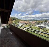 Dachgeschosswohnung mit Rheinblick | Balkon, Keller und Garage - Bad Säckingen
