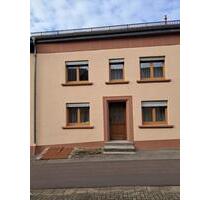 Einfamilienhaus mit Garten 360 m² in Orscholz (Provisionsfrei) - Mettlach