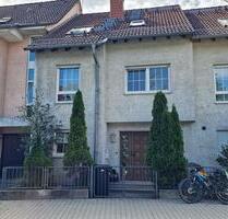 Schönes Reihenhaus in Dreieich-Sprendlingen -Zum Einzug renoviert - Mainz Neustadt