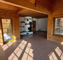 Leubnitz-Forst, Haus der Extraklasse + Gästehaus zu vermieten - Werdau