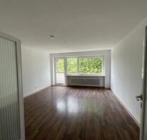 Renovierte 5-Zimmer-Wohnung mit Wanne und Balkon in Wilhelmshaven City