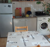 MA-Friedrichsfeld: Lichtdurchflutete 1-Zi DG Wohnung inkl. Küche - Edingen-Neckarhausen Neu-Edingen