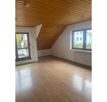 Schöne bezugsfertige 2-Zi. DG-Whg. mit Balkon in ruhiger Lage - Oberstenfeld