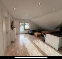 Magstadt: 2 Zimmer Penthouse + Balkon EBK TG - Simmozheim