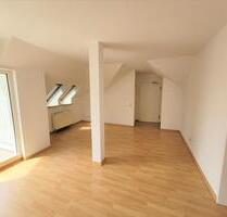 Ab 01.07.2025 - Dachwohnung - Laminat - Abstellraum - PKW Stellplatz - Leipzig Südost