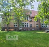 Hübsche 3 Raum Dachwohnung ca. 67 qm in Bitterfeld bei Sandersdorf mit Blick ins Grüne - Bitterfeld-Wolfen