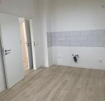 kleine Zwei-Raum-Dachgeschoß-Wohnung in der Herbartstr. zu verm. - Magdeburg Leipziger Straße