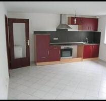 schöne sonnige souterrain wohnung 2 zimmer im herzen von butzbach