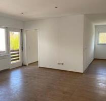 Sehr schöne und helle 2 ZKB - Wohnung mit Balkon - Schiffweiler