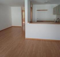 Gepflegte 2-Zi.-Wohnung mit Balkon und TG-Stellplatz in Renningen