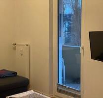 Ruhige, vollmöblierte 2-Raum-Wohnung mit Balkon in D-Unterrath - Düsseldorf Stadtbezirk 5