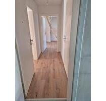 Vollsanierte Wohnung Dachgeschoss mit eigenem Abstellraum - Gelsenkirchen Gelsenkirchen-Mitte