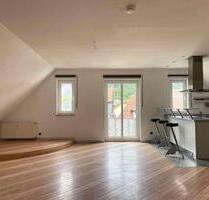 Viel Platz zum Wohlfühlen – Maisonette mit Galerie & zwei Balkonen - Kronach