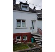 2 ZKB , ( kleines Haus ) - 520,00 EUR Kaltmiete, ca.  74,00 m² in Freisen (PLZ: 66629)