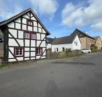 Tür an Tür mit Frauen - 740,00 EUR Kaltmiete, ca.  85,00 m² in Nettersheim (PLZ: 53947)